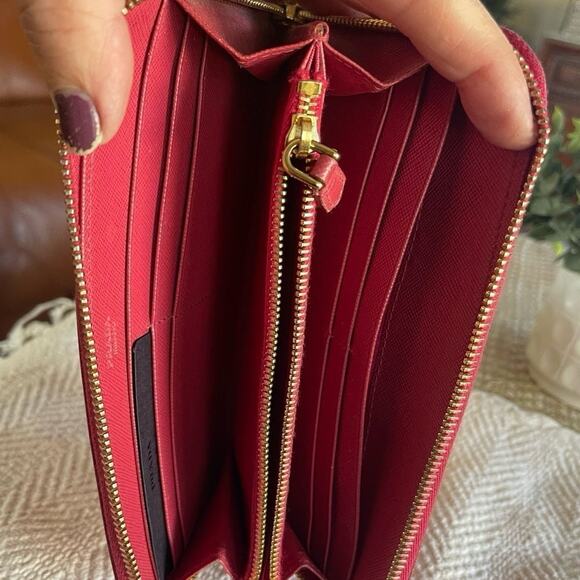 Prada Saffiano leather zip around wallet with bow in Peony Pink - Picture 9 of 12